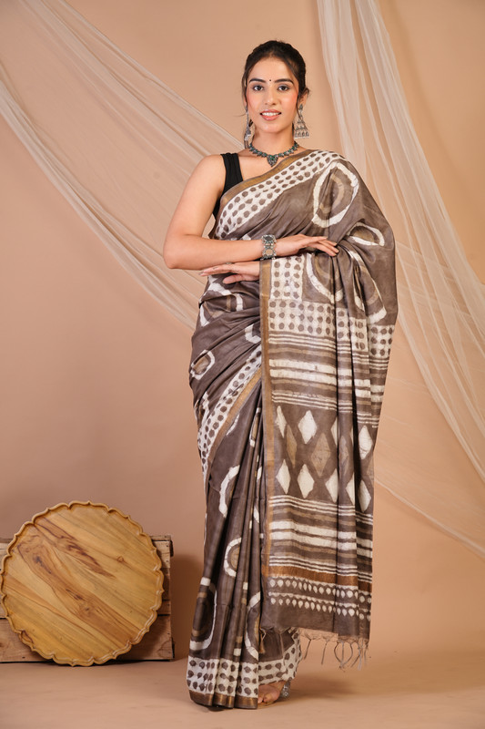 Bhagalpuri Cotton Silk Brown Dabu Print (Hand Block) Ethnic Saree With Blouse
