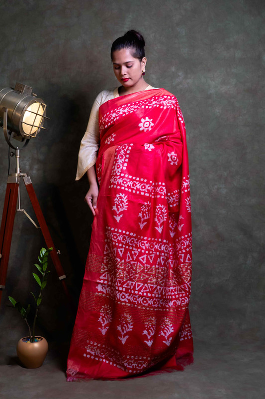 Khadi Cotton Batik Print Red Ethnic Saree With Blouse