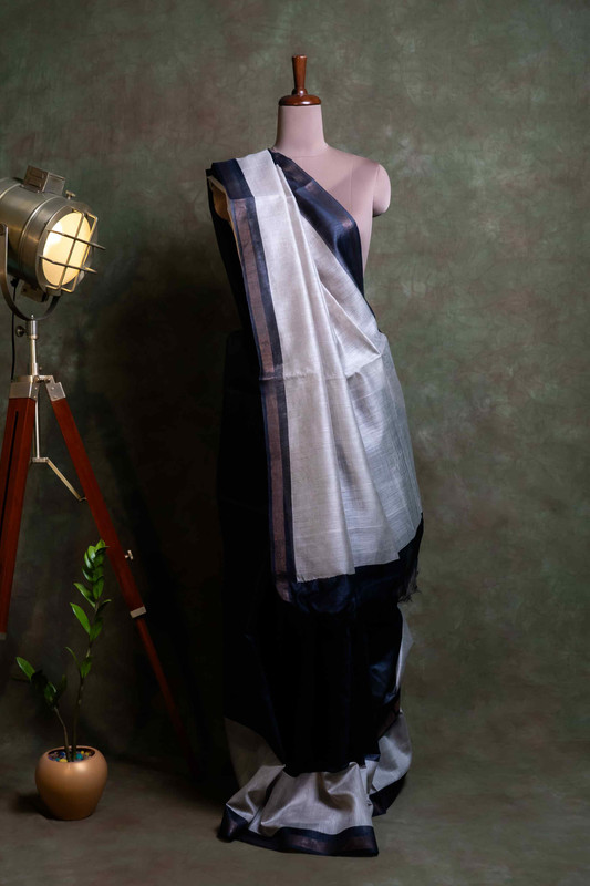 Munga Silk Black Ethnic Saree With Blouse