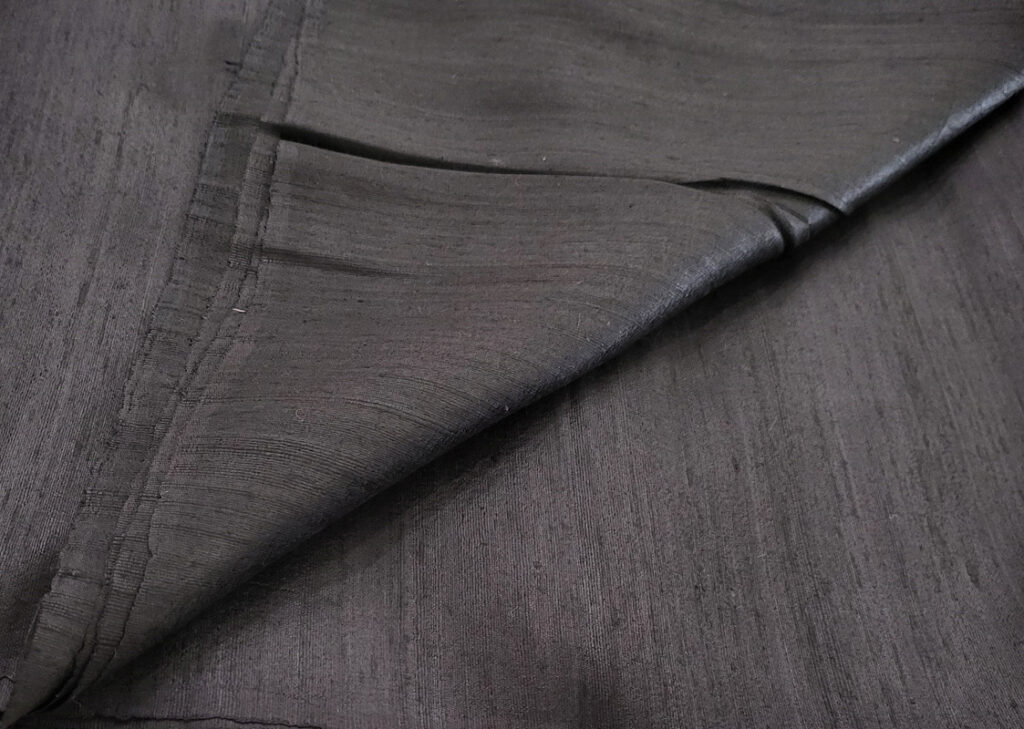 Raw Silk (Black)