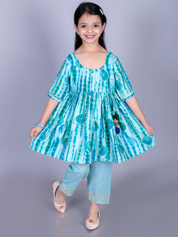Green Cotton Blend Anarkali/Flared Kurta & Pant Set