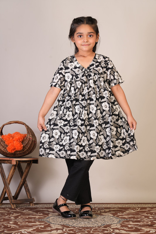 Black Pure Cotton Anarkali/Flared Kurta & Pant Set